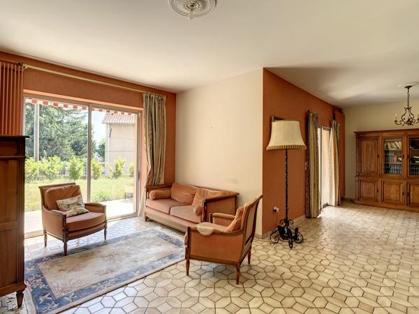 Reyrieux (01600) Ferme entretenue 3 chambres poss 4 Terrain 749 m² Garage Double