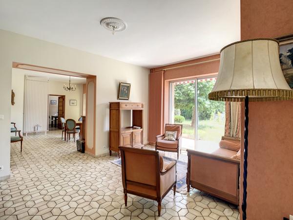 Reyrieux (01600) Ferme entretenue 3 chambres poss 4 Terrain 749 m² Garage Double