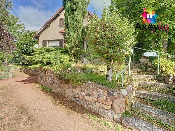 Riorges (42153) A VENDRE- RIORGES - MAISON 5 CHAMBRES SUR TERRAIN DE 700 M2