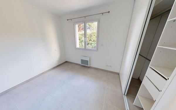 Maison à louer    4 pièces •  Angresse