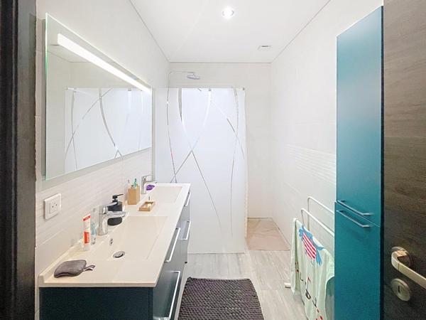Maison de plain-pied contemporaine