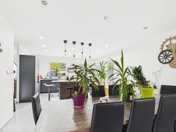Maison de plain-pied contemporaine