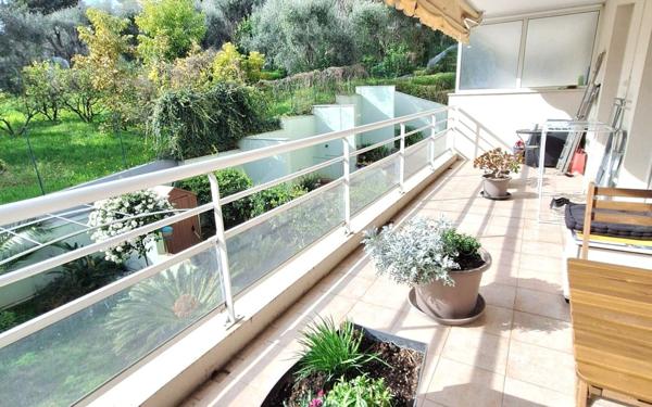 Appartement à vendre    2 pièces • 50 m2 Saint-Laurent-du-Var