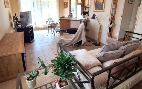 Appartement à vendre    2 pièces • 50 m2 Saint-Laurent-du-Var