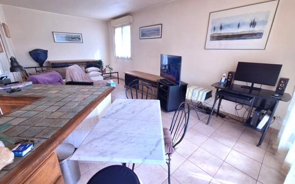 Appartement à vendre    2 pièces • 50 m2 Saint-Laurent-du-Var