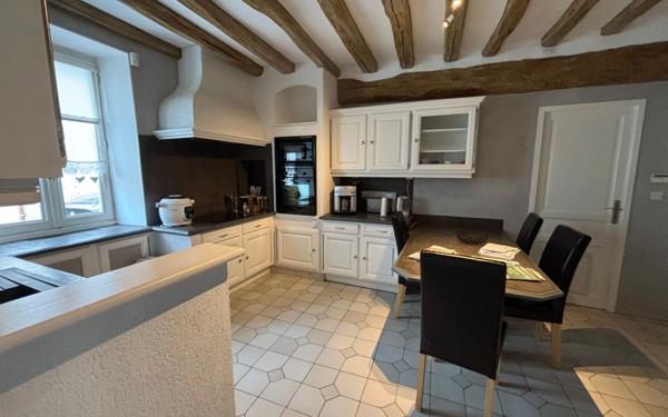 Maison à vendre    7 pièces •  Jussy