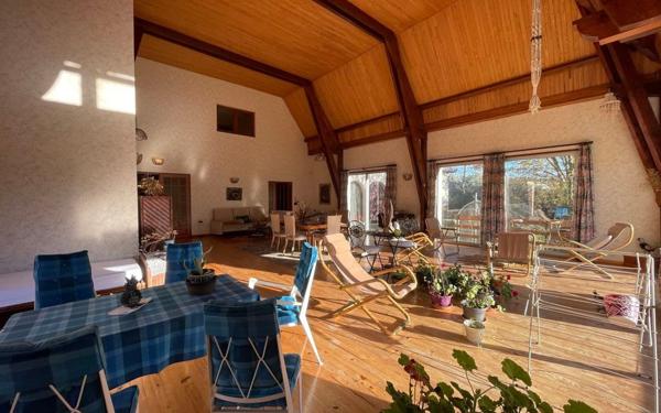 Maison à vendre    11 pièces •  Mende