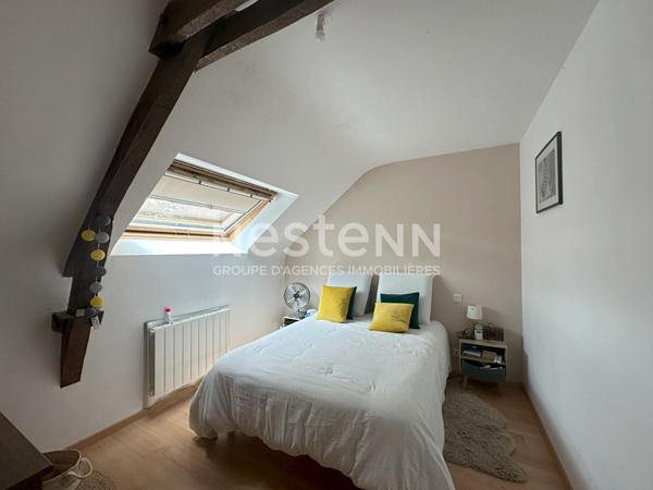 Ensemble de deux maisons à vendre avec hangar à NAIZIN entre Pontivy et Josselin- environ 5 000 M2 de terrain