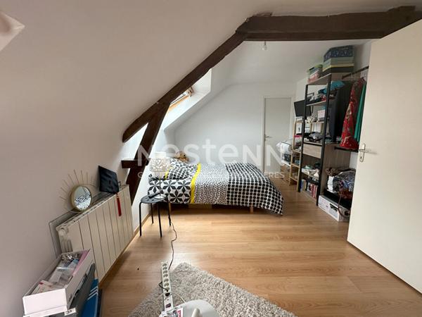 Ensemble de deux maisons à vendre avec hangar à NAIZIN entre Pontivy et Josselin- environ 5 000 M2 de terrain