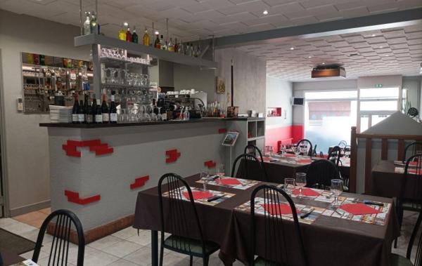 Vente Maison Pizzéria avec appartement au-dessus La chatre   