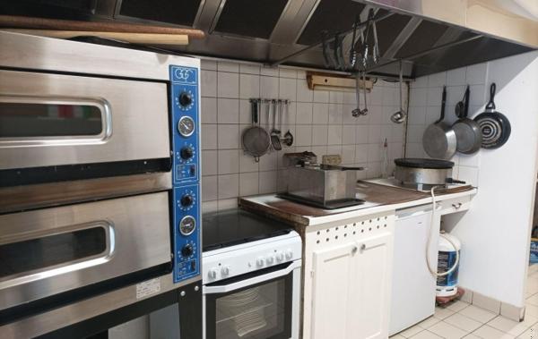 Vente Maison Pizzéria avec appartement au-dessus La chatre   
