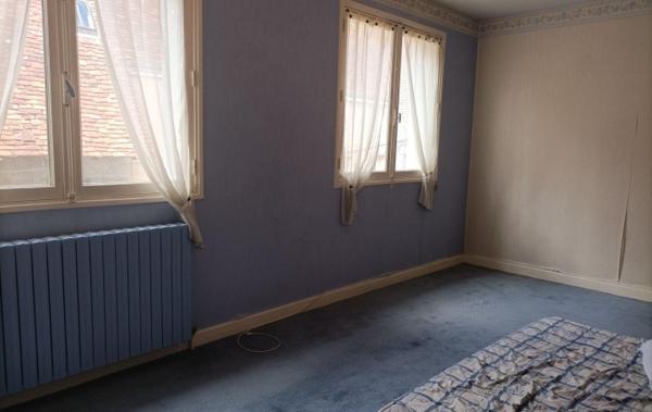 Vente Maison Pizzéria avec appartement au-dessus La chatre   