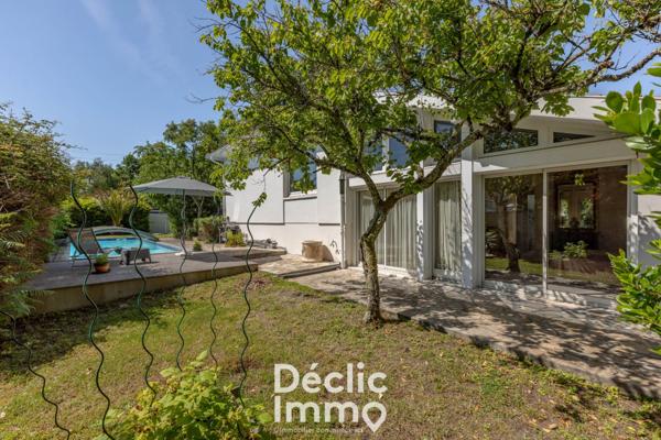 Vente maison Merignac, 185m² 5 pièces 779 000€ avec piscine