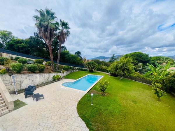 Propriété familiale avec piscine à Porticcio