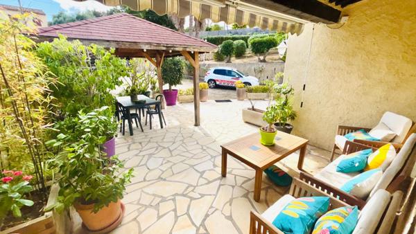 Propriété familiale avec piscine à Porticcio