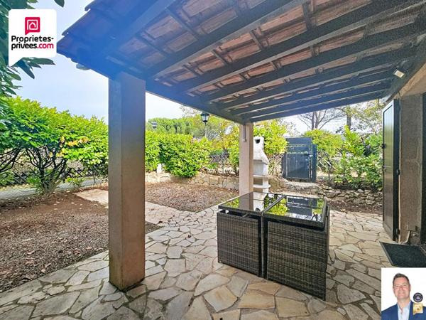 Maison jumelée 2 pièces 30 m2 avec jardin, terrasse couverte et place de parking dans résidence