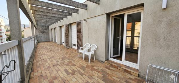Maison 4 pièce(s) 2 chambre(s) 99 m²