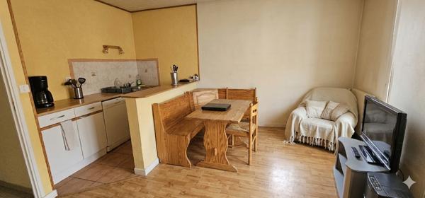 Maison 4 pièce(s) 2 chambre(s) 99 m²