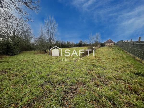 Grand terrain constructible de 2012m², situé à SAINT-DENIS-D'ORQUES