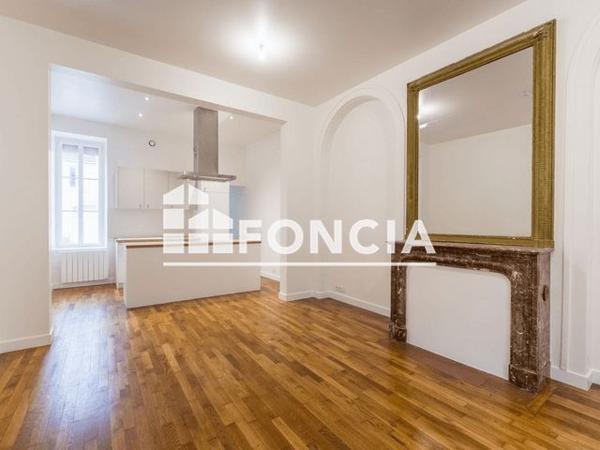 Location Appartement 2 pièces 49.35 m² - 20 RUE PAUL LIGNEUL Le Mans 72000