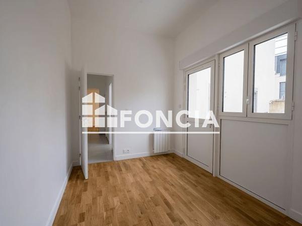 Location Appartement 2 pièces 49.35 m² - 20 RUE PAUL LIGNEUL Le Mans 72000