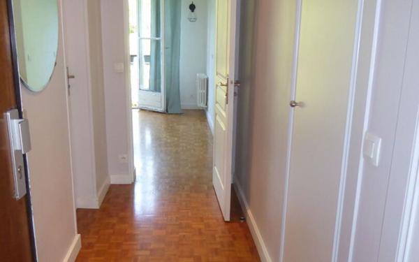 Appartement à louer    1 pièce •  Sèvres