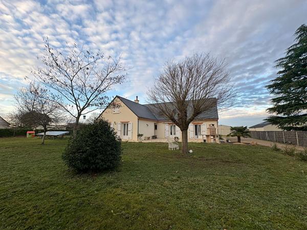 Maison de 118m2 - Plain-pied à Villebernier