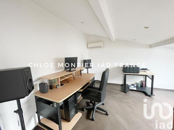 Appartement 3 pièces de 74 m² à Carqueiranne (83320)