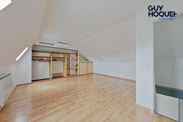 DUPLEX de 50 m², 2 BALCONS, CLIMATISATION, PARKING, CAVE