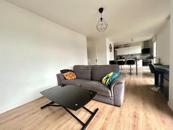 Appartement Poissy 3 pièce(s) 62 m2 232 000 € **  - Référence  9004