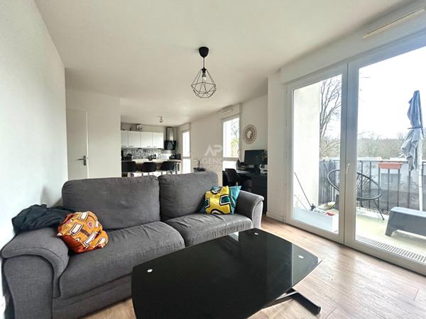 Appartement Poissy 3 pièce(s) 62 m2 232 000 € **  - Référence  9004