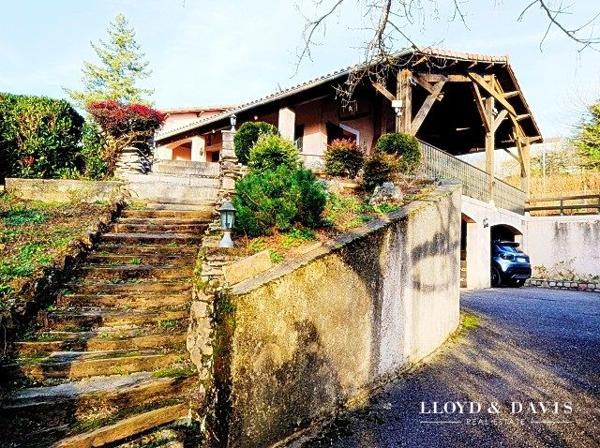 Maison individuelle 146 m² (125 m² habitables) – Vue dégagée, quartier calme, prestations soignées