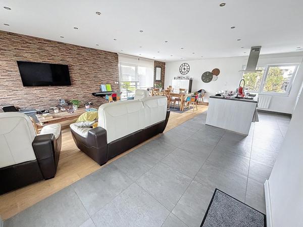 À vendre – Maison familiale rénovée avec piscine, balcon et dépendance – Sainte-Barbe (57640)