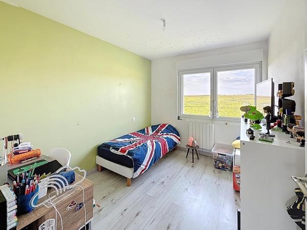 À vendre – Maison familiale rénovée avec piscine, balcon et dépendance – Sainte-Barbe (57640)