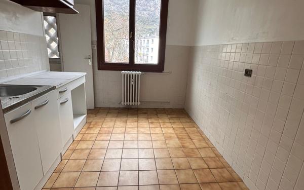Appartement à louer    3 pièces • 57,97 m2 Saint-Égrève