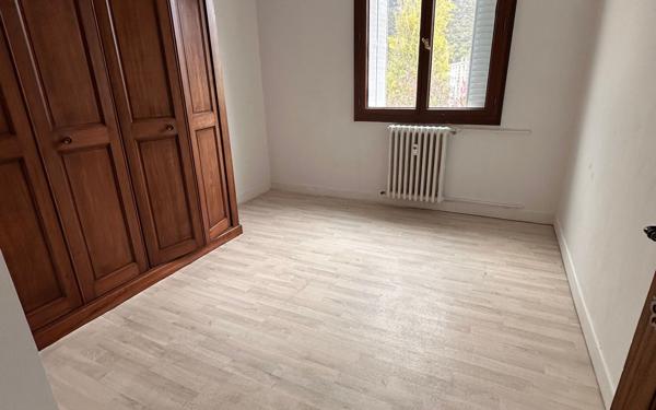 Appartement à louer    3 pièces • 57,97 m2 Saint-Égrève