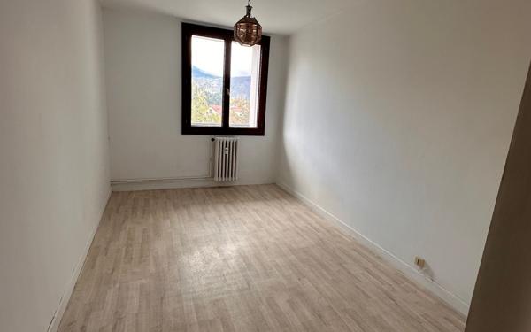 Appartement à louer    3 pièces • 57,97 m2 Saint-Égrève