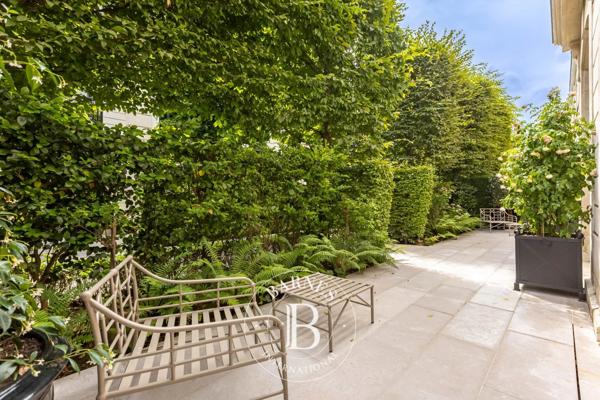 Paris 7ème, Appartement 4 Chambres -  418 m² à vendre