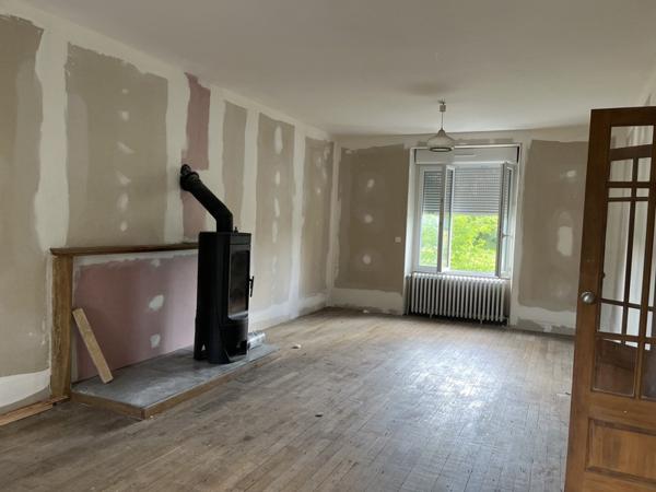 Maison à vendre 129 600 € Bord-Saint-Georges 3 p 147 m² DPE E