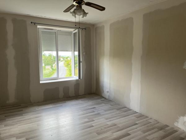 Maison à vendre 129 600 € Bord-Saint-Georges 3 p 147 m² DPE E