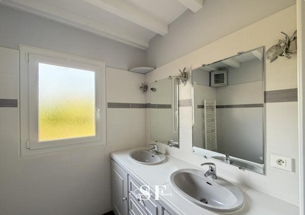 Maison 5 pièce(s) 3 chambre(s) 124 m²