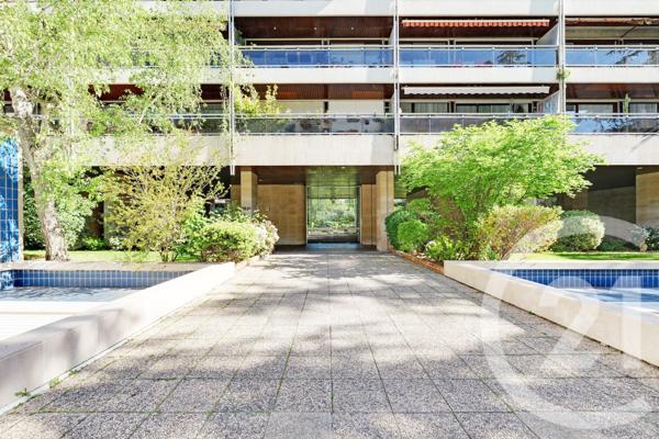 Appartement F2 à vendre  2 pièces - 46,07 m2 PARIS - 75015