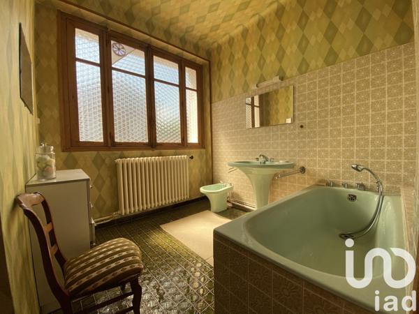 Maison 7 pièces de 180 m² à Guéret (23000)