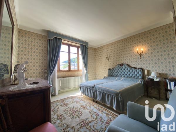 Maison 7 pièces de 180 m² à Guéret (23000)