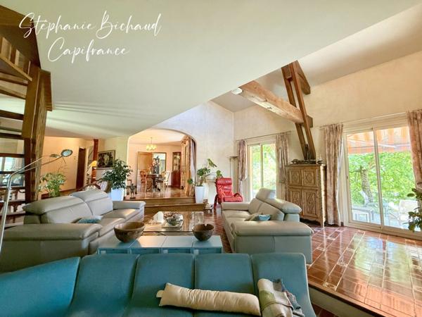 PROPRIETE à vendre 7 pièces CHATEAUVIEUX (05)