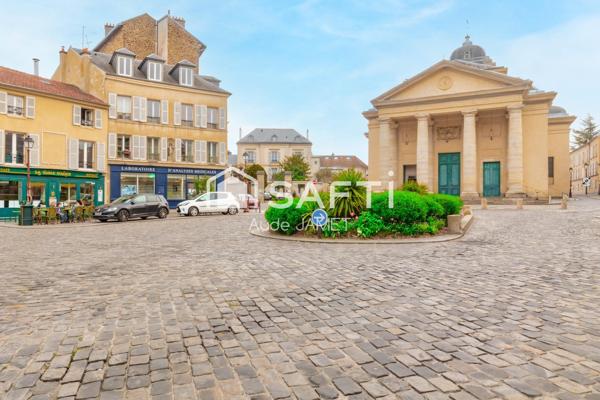 RUE DE MONTREUIL : Superbe appartement-4 chambres
