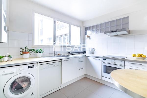 RUE DE MONTREUIL : Superbe appartement-4 chambres