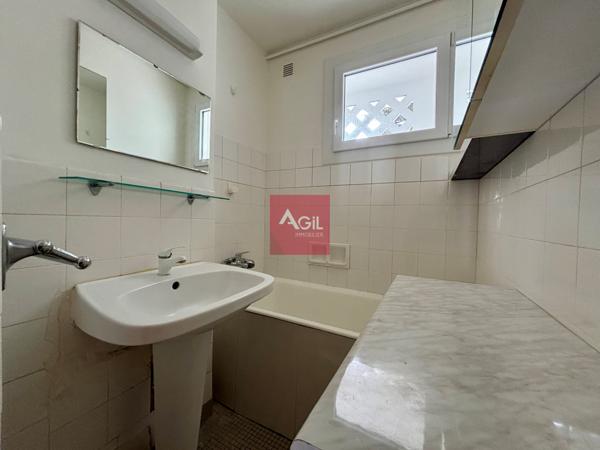GRENOBLE : T3 de 56m² avec balcon