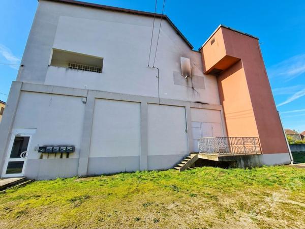 LOFT POTENTIEL EXCEPTIONNEL : Plateau de 460 m²  sur sous-sol
