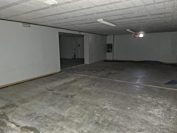 LOFT POTENTIEL EXCEPTIONNEL : Plateau de 460 m²  sur sous-sol